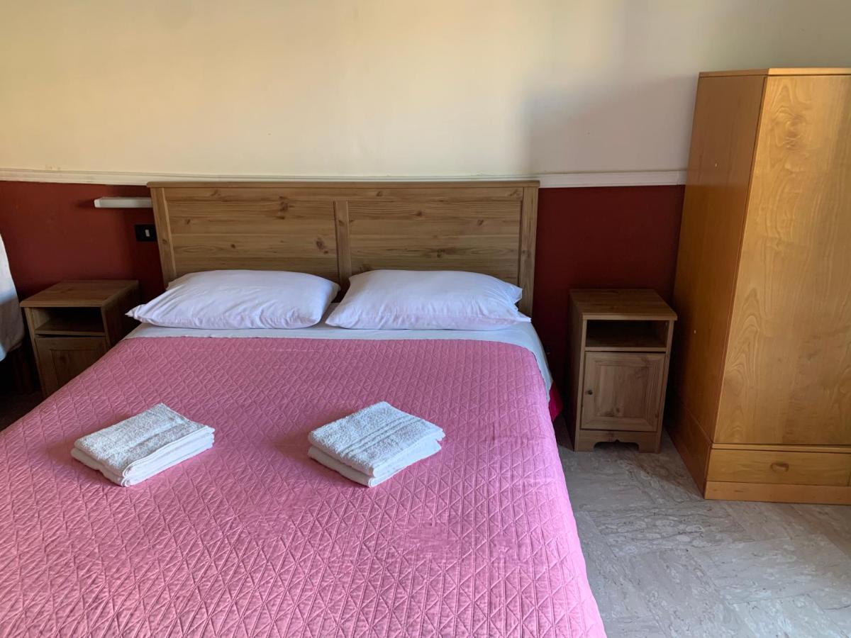 Hotel Apollo Помпей Екстериор снимка