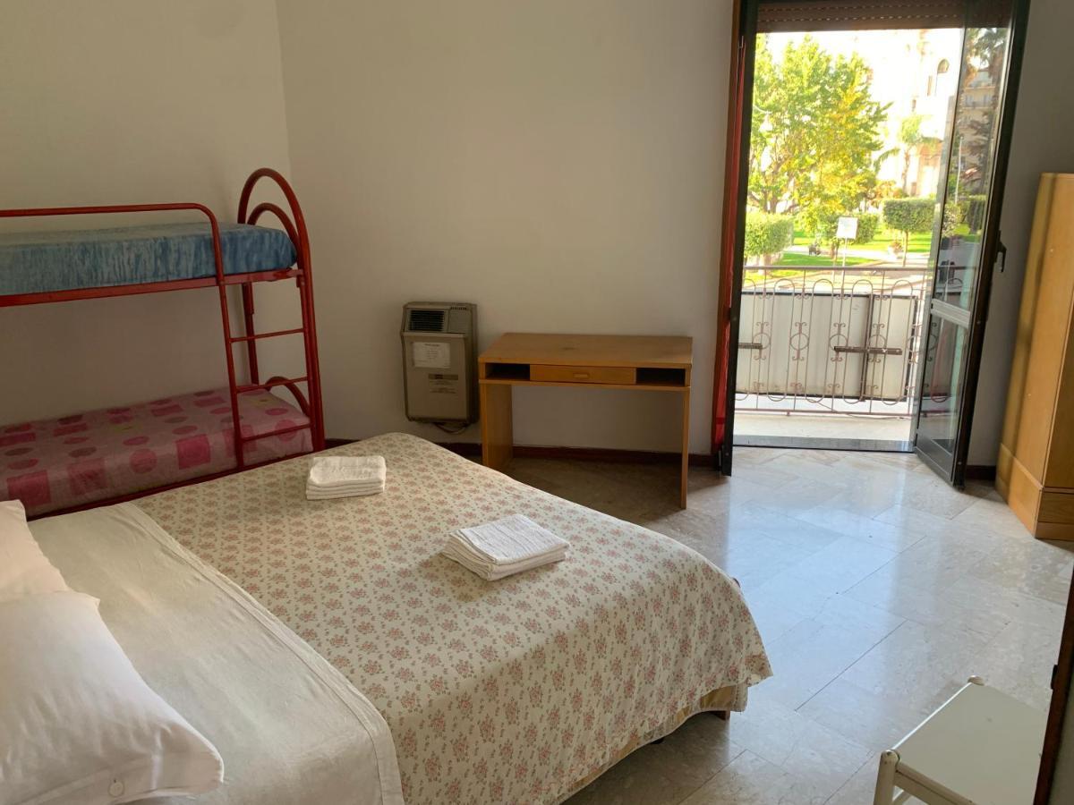 Hotel Apollo Помпей Екстериор снимка
