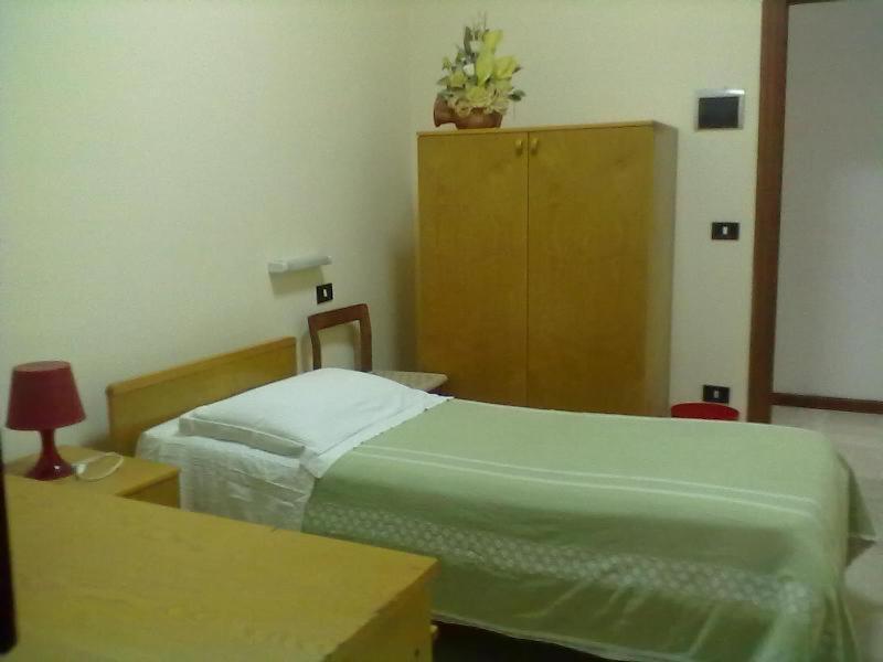 Hotel Apollo Помпей Стая снимка